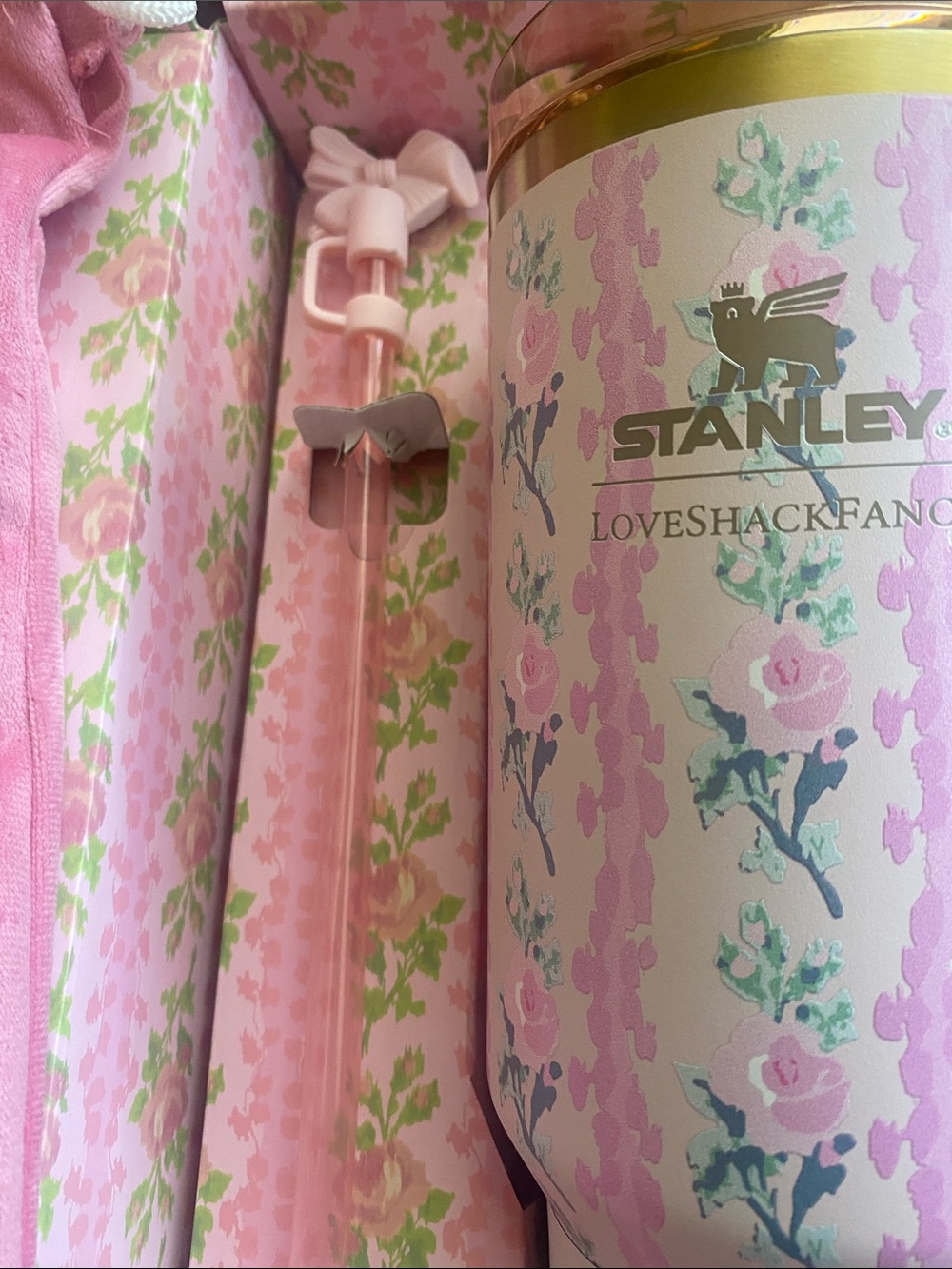 Stanley Pink Floral Quencher Tumbler with Gold Accent - Picture 2 of 14